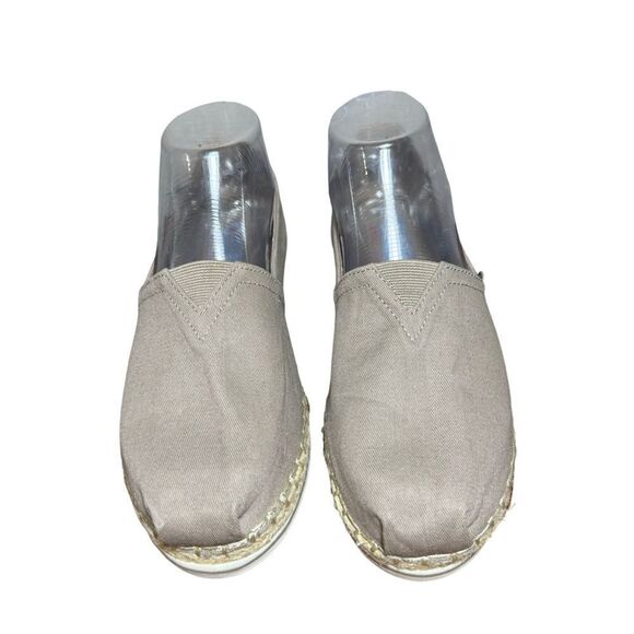 Women’s Skechers platform size 7.5 slip on shoes - Picture 2 of 5